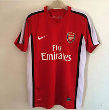 آرسنال تیمی از شمال لندن در لیگ برتر انگلستان است. Ø¹Ø±ÙˆØ³ Ø¶ÙˆØ¡ Ø§Ù„Ø´Ù…Ø³ ØºÙŠØ± Ù…ØªÙˆØ§ÙÙ‚ Arsenal Jersey 2008 09 Virelaine Org