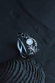Moonstone Ring Fern Leaf Ring Elven Engagement Ring Botanical Floral Ring Silver Wire Wrapped Jewelry Proposal Ring Plant Woodland Ring In 2020 Rings For Girls Moonstone Ring Bridesmaid Jewelry