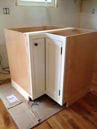 Learn how to hang corner cabinet doors with the instructional guide from bunnings. Corner Cabinet With Inset Door And Piano Hinge Corner Kitchen Cabinet Kitchen Cabinets Door Hinges