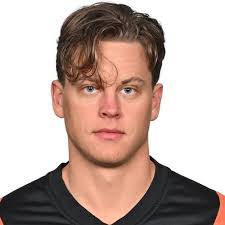 Trey Lawrence's Instagram, Twitter & Facebook