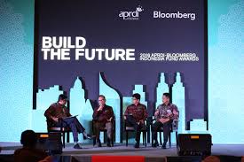A bond is a debt investment, where the investors lend money to an entity, typically corporate or government. Indonesia S Top Performing Funds Recognized At 2016 Aprdi Bloomberg Indonesia Fund Awards Press Bloomberg L P