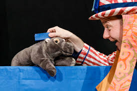 Ich selbst habe einige ausprobiert und auch viele verschrotten müssen. Kuchebgerat Mit I Am Anfang Das Kleine Ich Bin Ich Theater Matte Bern