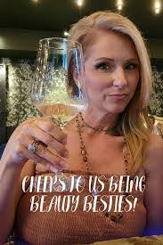 Kimberly Bollinger's Instagram, Twitter & Facebook