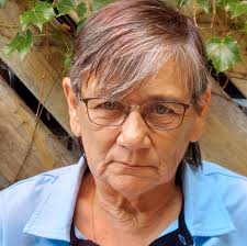 where to get a lab coat embroidered in Rockford IL within a few days?