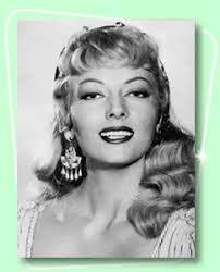 Helen Stanton's Instagram, Twitter & Facebook