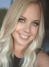 Traci Bell's Instagram, Twitter & Facebook