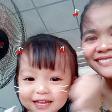 Tuổi 33 áp lực, vừa phải đọ nhan sắc với các em 18, vừa phải đọ kinh tế với  các chị 40. Nhưng thật may mắn mình có cả 2…. Nhan sắc