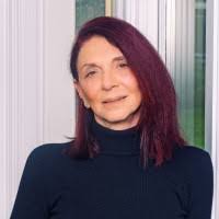 Laurie Foley's Instagram, Twitter & Facebook