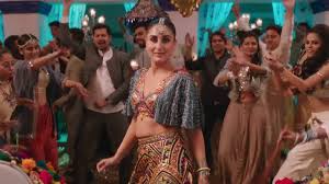 Kareena Kapoor Khan S Veere Di Wedding Lehenga Is Too Cool To Not Own Vogue India kareena kapoor khan s veere di wedding