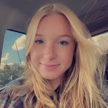 Lacey Newton (Laceynewtonn)