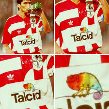 Zitat 11.05.2011 | leverkusen bayer 04 präsentiert das neue auswärtstrikot. Bayer Leverkusen Jersey History