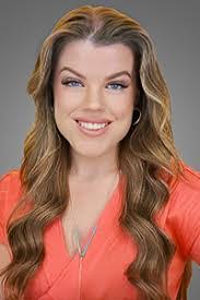 Laura Monroy's Instagram, Twitter & Facebook