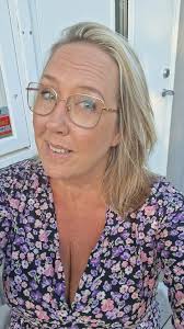 Vi välkomnar veckans nya medlemmar! 🥰 (Anmäl er i appen om ni vill vara  med på fredagsträffarna online. Ladda ner Digicare Tillsammans från Apple  App Store eller Google Play) Li Qian Selena,