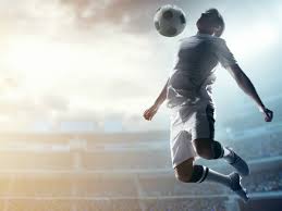 Jun 22, 2021 · die vier begleiter wollten ihrem freund helfen, kamen jedoch nicht ins haus, weil der arbeitskollege des anderen sich von innen gegen die tür stemmte. Wohnen Wie Ein Weltmeister Hier Sind Messi Ronaldo Und Co Zu Hause