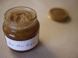 Coffee sugar lip scrub is a great lip exfoliant. Diy Sugar Lip Scrub Honestly Wtf