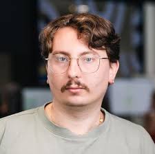 Sisters Thomasin and Davida McKenzie collab