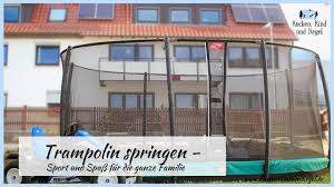 Alle trampolin sets bestehen aus, randabdeckung, sprungtuch, leiter und sicherheitsnetz. Trampolin Springen Sport Und Spass Fur Kinder Und Erwachsene