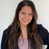 Alexandra Valiente's Instagram, Twitter & Facebook