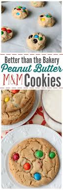 Slightly Crispy Edges And A Perfect Soft And Chewy Center These Bakery Style Peanut Butter M M Cookies Will Blow Your Mind Http Recette Cuisine Patisserie