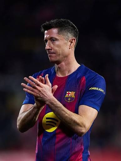 Robert Lewandowski for FC Barcelona: 178 games 115 goals 22 assists 137 G/A  in 178 games 🔥 ALWAYS THE BEST @_rl9 🇵🇱🐐