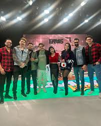 Que Viva la vida en HCH added a...