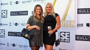 Se alle bildene fra den røde løperen her! P3 No Live Nelvik Og Maria Bodogaard Pa Rod Loper For Gullruten 2012 Foto Katrine Opdahl Nrk P3