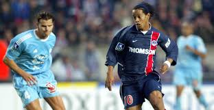 Ronaldinho marcou dois gols e ainda deu duas assistências no que seria sua última partida como jogador do barcelona. Ronaldinho Psg S Joga Bonito