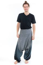 Un pantalon léger pour une allure unique. Sarouel Large Fluide Zen Homme Bali K2930