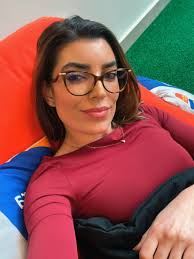 Caren Fortuna (@carenelis) • Instagram photos and videos