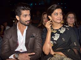 Deepika will be seen opposite ranveer in his upcoming film, '83 and now, she's joining another film with her husband. Deepika Padukone To Choose Shahid Kapoor As Her Husband In Padmavati Deepika Padukone Padmavati Filmibeat