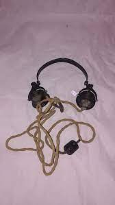 T.… … dictionnaire de la langue française d'émile littré. Casque Ecouteur Radio Anglais Militaria Normandie