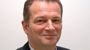 Noch gut 5 m Luft bis 15 m