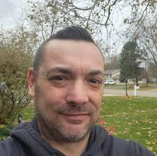 A big congratulations to our bam and his amber! 💙💍🏁