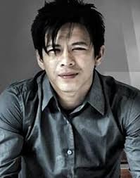 Siapa Mau Tiru? Ini Jurus Ariel Noah Bikin Cewek Bertekuk Lutut