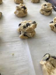 Here S How To Get Crinkly Chocolate Chip Cookies Without All That Pan Banging Cookies Recipes Chocolate Chip Chocolate Chip Cookies Soft Chocolate Chip Cookies