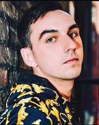 Tom Kopp for (Casted) Dusty Hogg