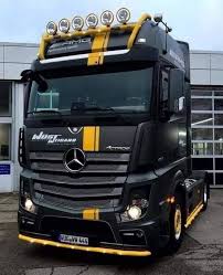 Amazing Truck In The World Truck Is One Sort Of Lorry That Has A Big Body As Well As Layout There Are Lots Of Trucking Bus Cool Trucks Trucks Mercedes Truck