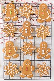 Gingerbread Men Cookies In 2020 Gingerbread Man Cookies Man Cookies Chocolate Dipped Cookies