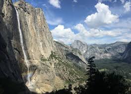 Starting early in the morning (before 8 a.m.) for hiking yosemite falls, the trail has few hikers on it. Yosemite National Park Beste Route Wasserfall Alltrails