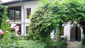 Ce pot vizita turistii straini in bucuresti? Cele Mai Vechi ClÄƒdiri Din Marile Orase Ale Romaniei