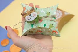 En este proyecto utilizaremos cartulina para hacer la cajita. Tutorial Cajita De Cartulina Para Detalles Bonitos