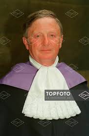 His Honour JUDGE BRIAN CATLIN A Circuit Court Judge Assigned to the South  Eastern Circuit Universal Pictorial Press Photo UCA 009754/A-25 20.06.1995  *** Local Caption *** .