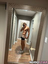 tooturntuncensored Nude Leaks Photo 9 - NudoStar