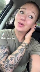 Amanda Skipper's Instagram, Twitter & Facebook