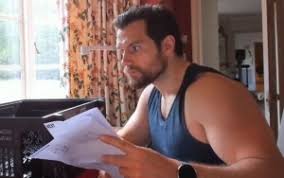 ___ tom know all the computer games? Henry Cavill Got Luxurious And Unhealthy Coconut Cake From Tom Cruise