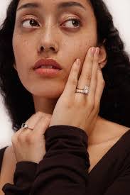 Tiffany Ring's Instagram, Twitter & Facebook