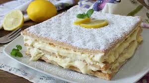 Mille Feuille A La Creme Diplomate Au Citron Recettes Faciles Recette En 2020 Creme Diplomate Recette Creme Patissiere Mille Feuilles
