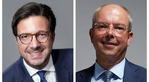 Stühlerücken bei Wefox