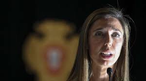 Ex-bastonária dos enfermeiros condenada