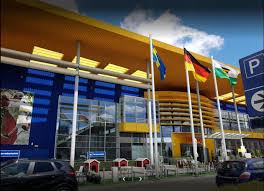 Ikea Dresden Schwedisches Mobelhaus Am Elbepark Direkt An Der A4